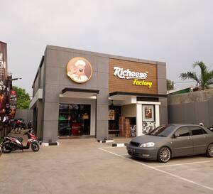 Richeese Factory Pondok Bambu Jakarta